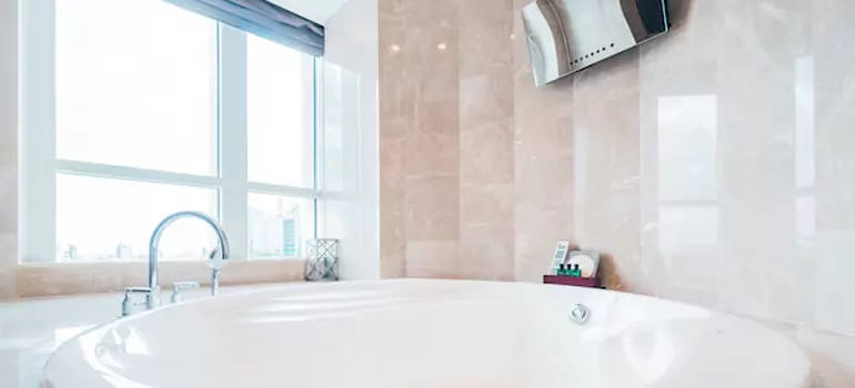 Bathroom Window Coverings in Opa-locka, FL