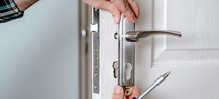 Front Door Knob Repair in Opa-locka, FL